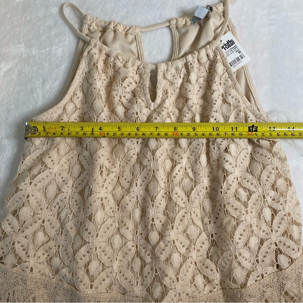 Charlotte Russe Cream Cropped Embellished Camisole - Picture 7 of 10